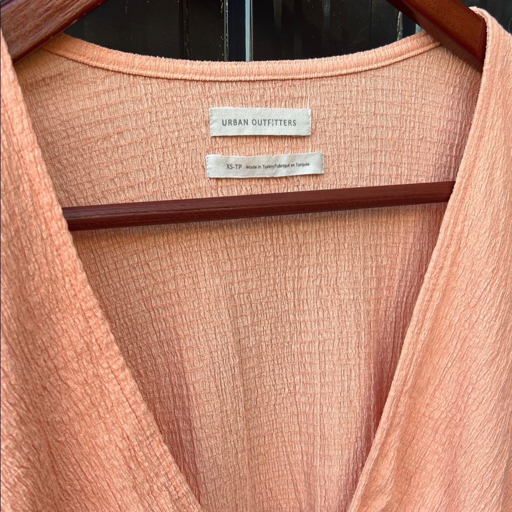 Urban Outfitters Coral Peach Flared Bell Cropped Sleeve Blouse Coastal Boho - Picture 4 of 7